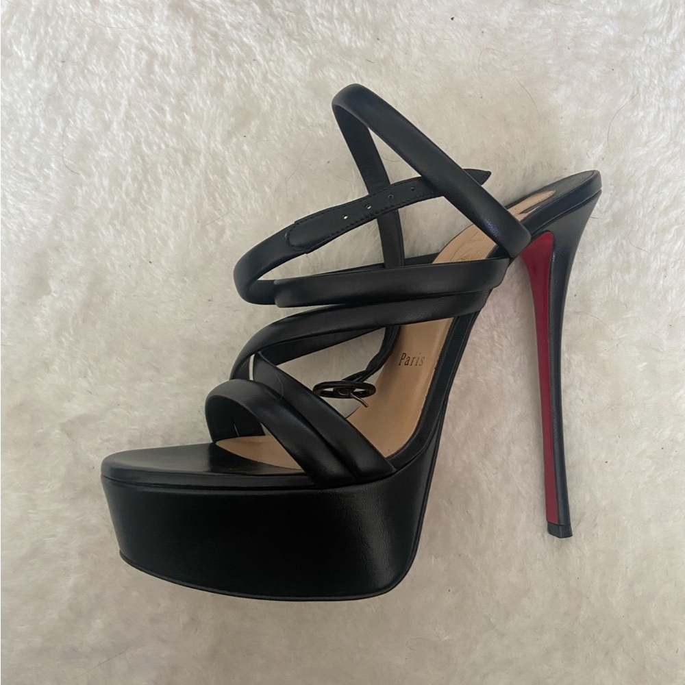Christian Louboutin Cleissimo Alta